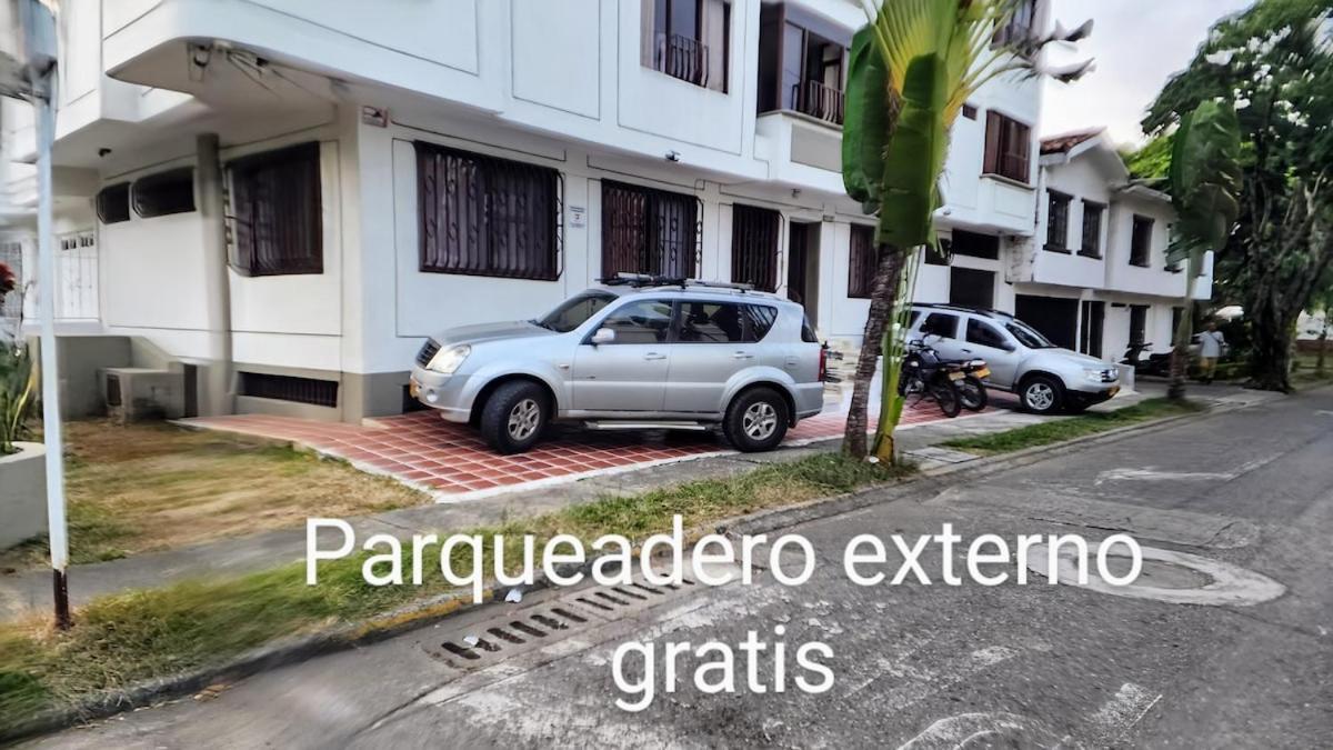 Lindo Apto Al Lado Del Parque Del Ingenio * Cali